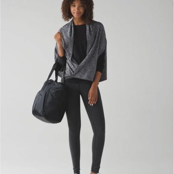 Lululemon Vinyasa Infinity Scarf/Wrap - Picture 6 of 6